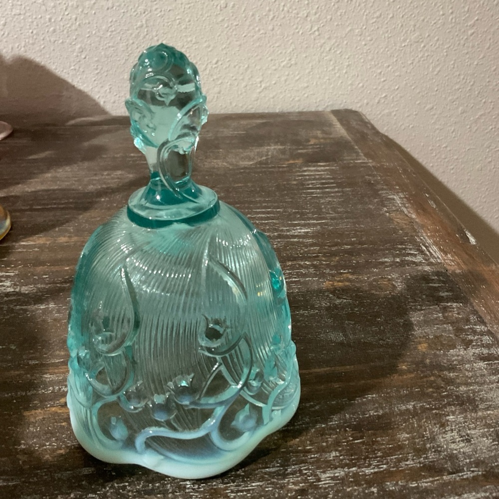 Fenton Glass Aqua Lily of the Valley Bell